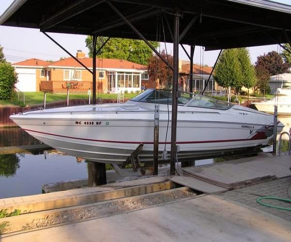 Used Power boats For Sale in Michigan by owner | 1995 271 foot Formula 271 thunderbird