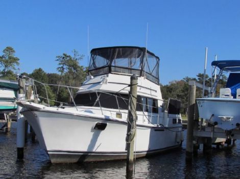 Used Yachts For Sale in North Carolina by owner | 1984 36 foot CARVER 36 AFCABIN
