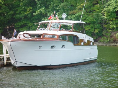 Used Chris Craft Yachts For Sale  by owner | 1955 42 foot Chris Craft Commander
