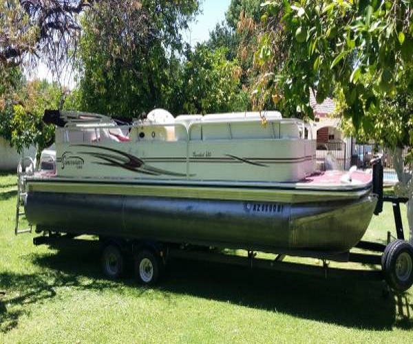 Used Pontoon Boats For Sale in Phoenix, Arizona by owner | 2003 Lowe Trinidad 22 suncruiser