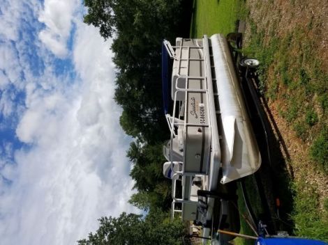 Sweetwater Pontoon Boats For Sale by owner | 2012 18 foot Sweetwater Sunrise