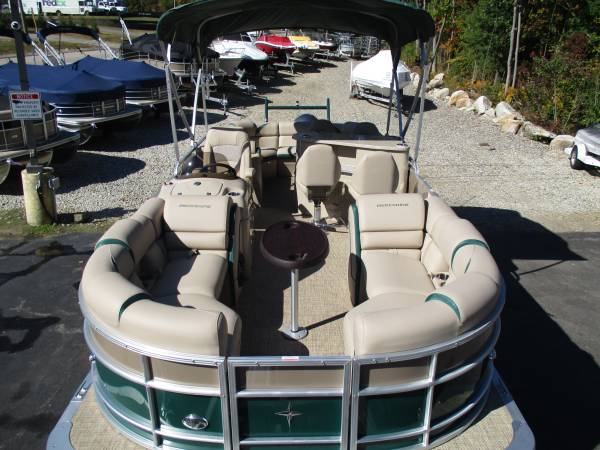 2018 Berkshire 23ESTS Power boat for sale in Amherst, NH - image 3 