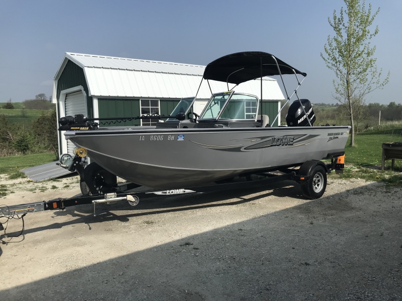 Boats For Sale in Des Moines, Iowa by owner | 2012 Lowe 185 Fishing Machine