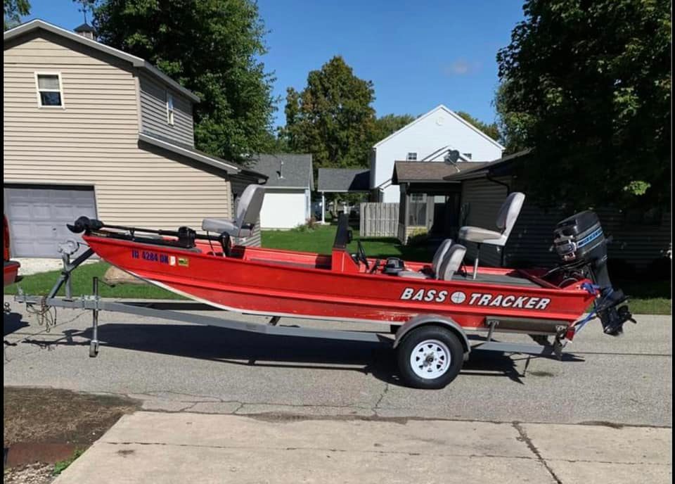Used SunTracker Boats For Sale by owner | 1979 16 foot Tracker Bass Tracker