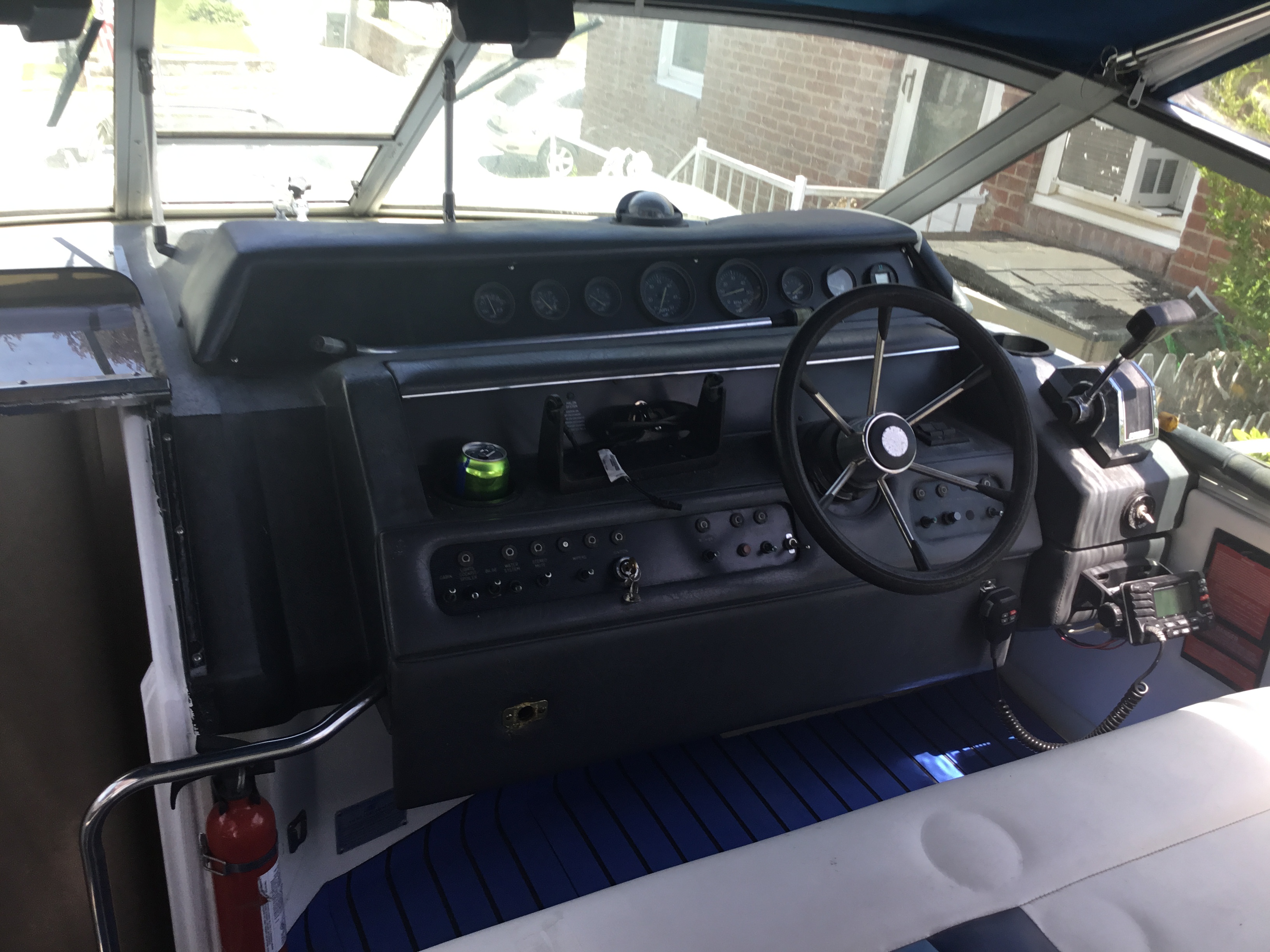 1993 30 foot Sea Ray Cabin CR Power boat for sale in New London, CT - image 7 