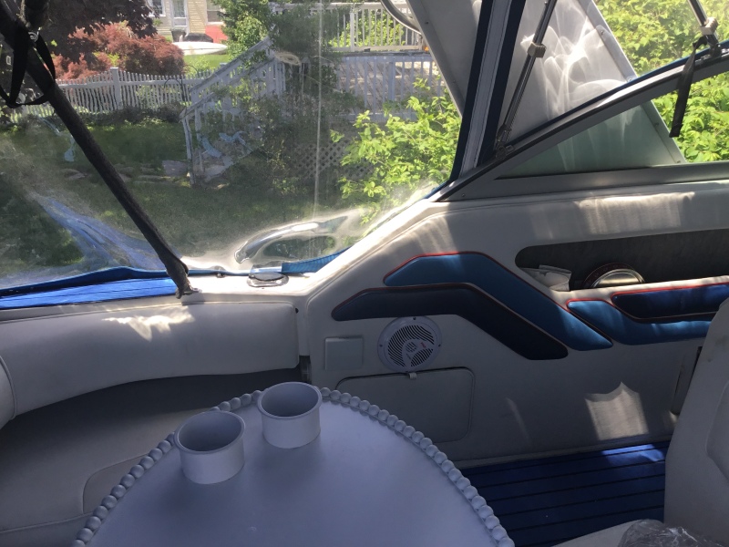 Sea Ray Boats For Sale in Connecticut by owner | 1993 30 foot Sea Ray Cabin CR