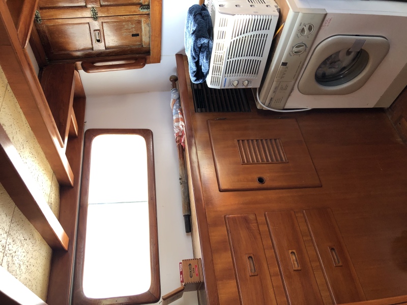 1979 Marine Trader 37 double cabin Power boat for sale in N Kingstown, RI - image 10 
