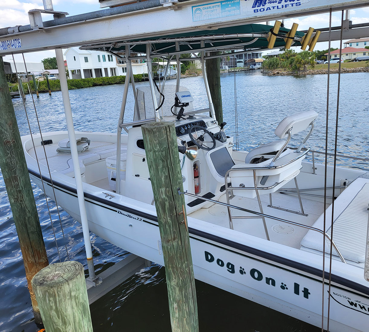 Boston Whaler Boats For Sale in Florida by owner | 2000 22 foot Boston Whaler dauntless
