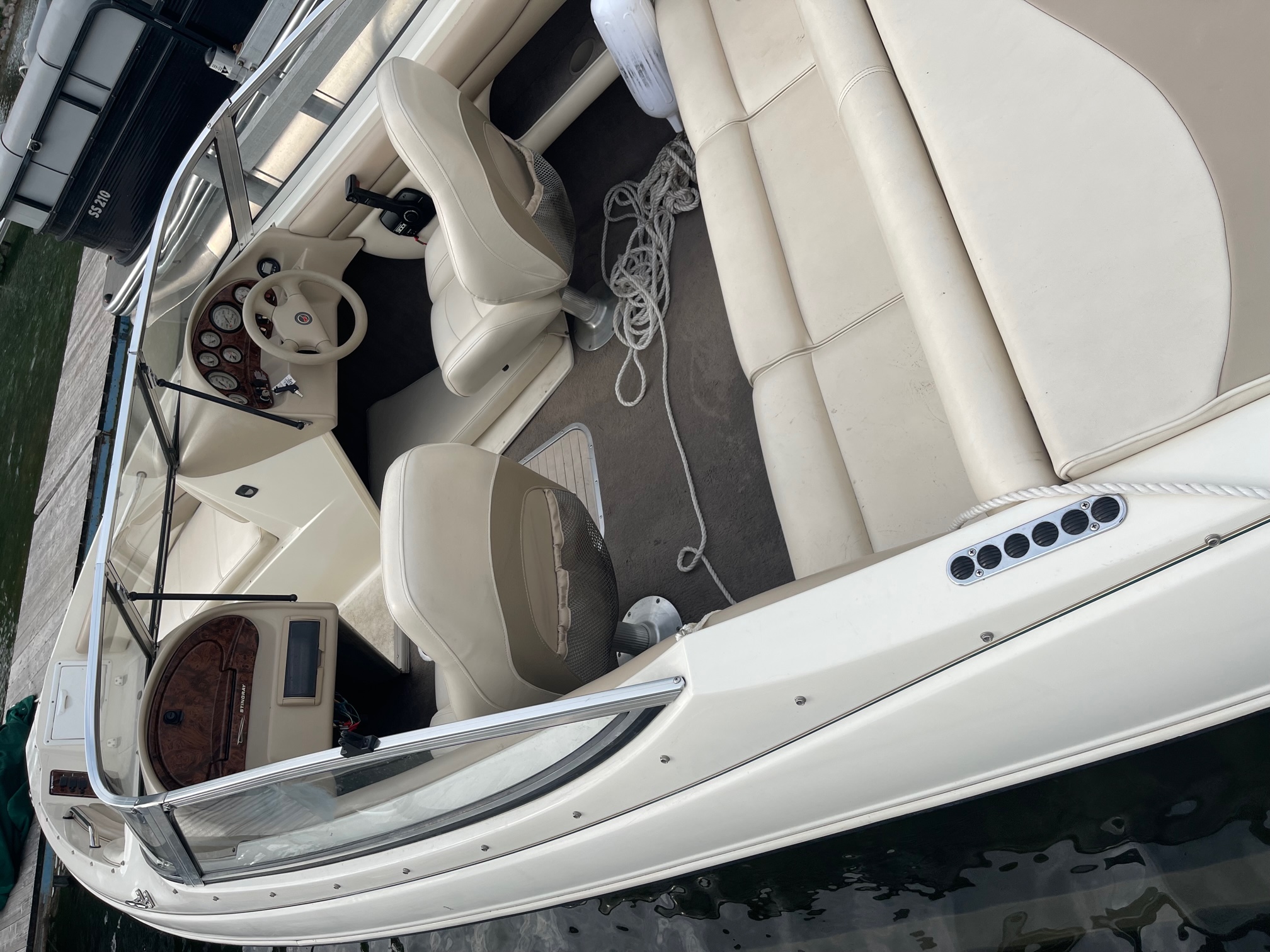 2000 Stingray 190FX Power boat for sale in Twin Lakes, WI - image 9 