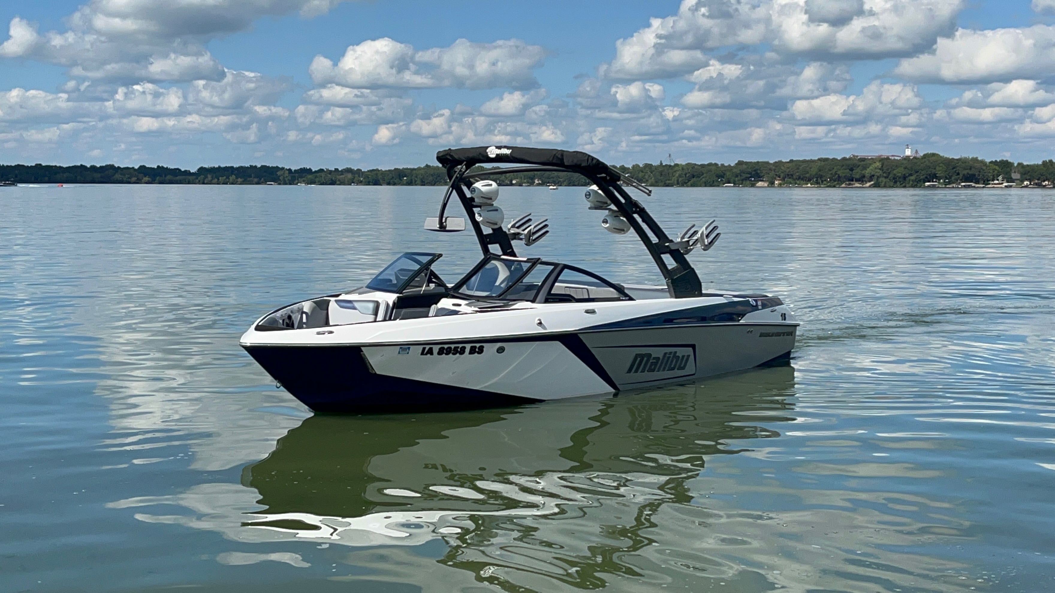Used Boats For Sale by owner | 2018 MALIBU Wakesetter 23LVS 