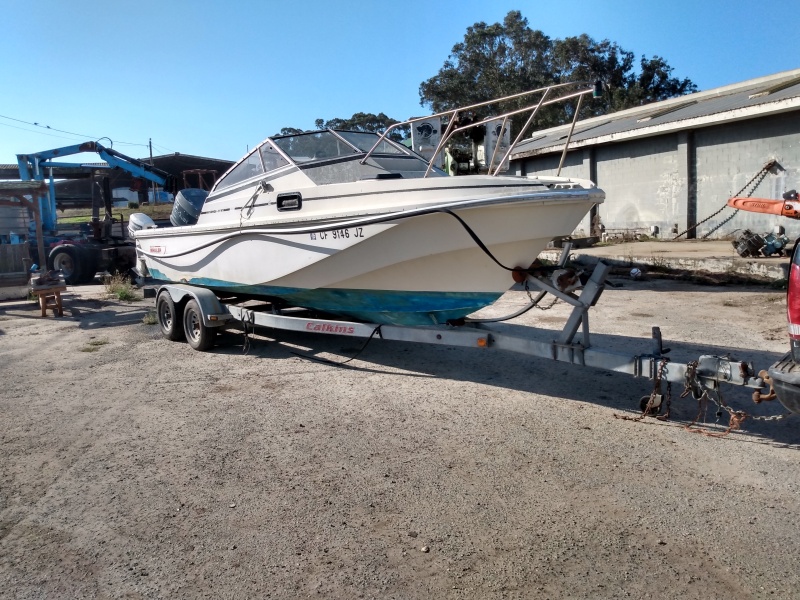 Boston Whaler Power boats For Sale by owner | 1987 22 foot Boston Whaler Revenge