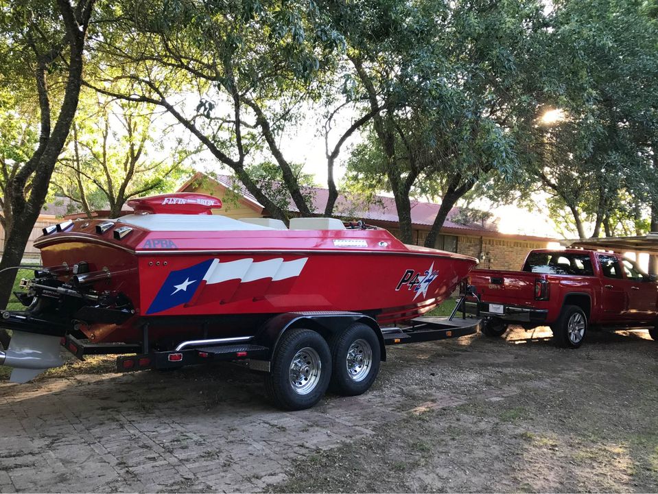 Lightning Cruiser Boats For Sale in Texas by owner | 1976 24 foot Lightning Cruiser