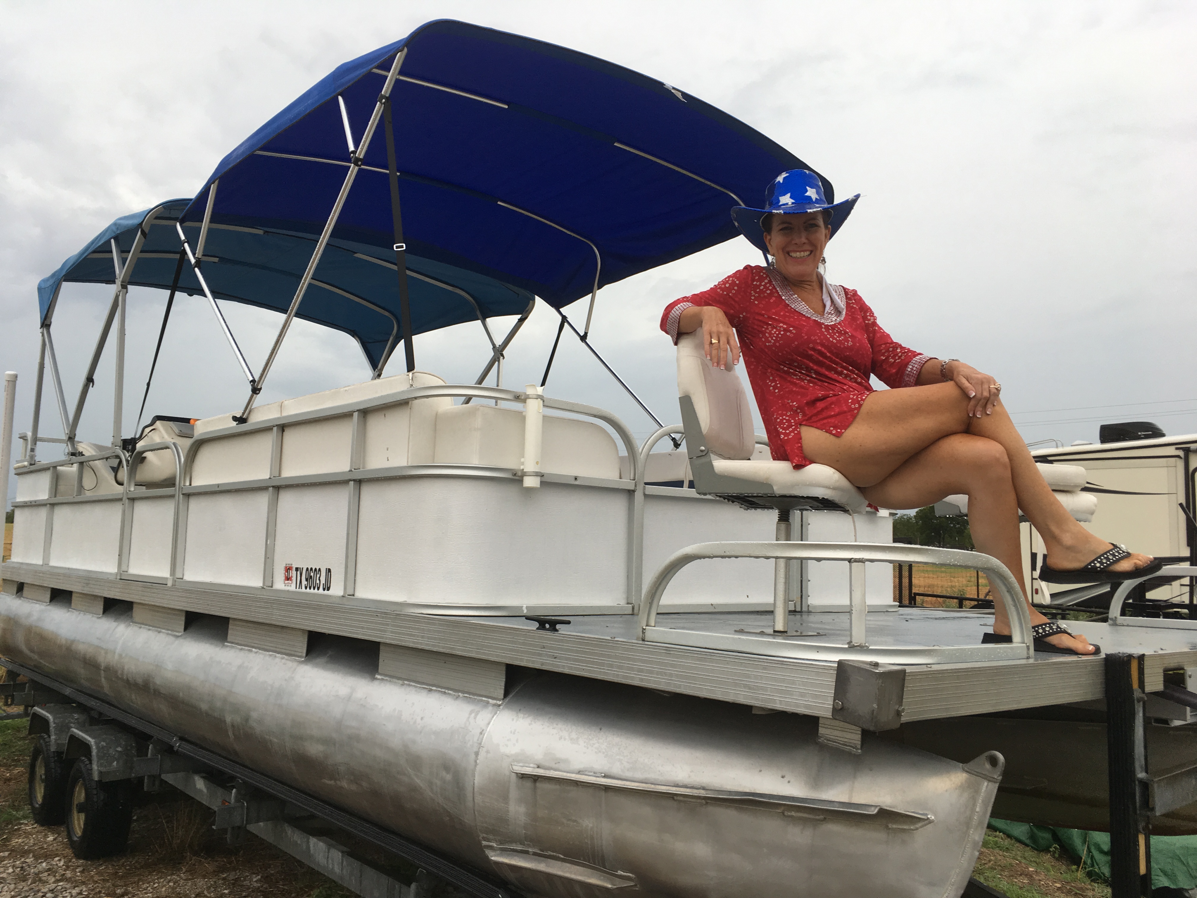 Used Boats For Sale in Austin, Texas by owner | 1999 24 foot Other Beachcomber