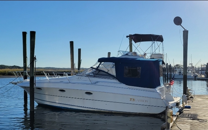 Used Boats For Sale in Neptune City, NJ by owner | 1994 30 foot Larson Cabrio