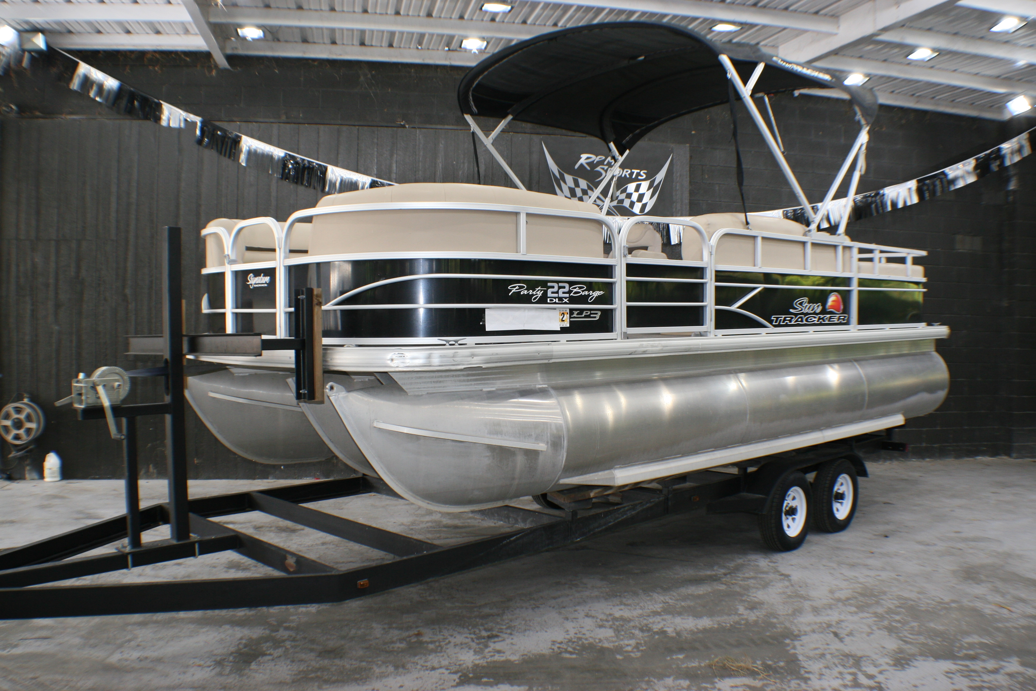 Used Pontoon Boats For Sale by owner | 2016 SunTracker 22 DLX