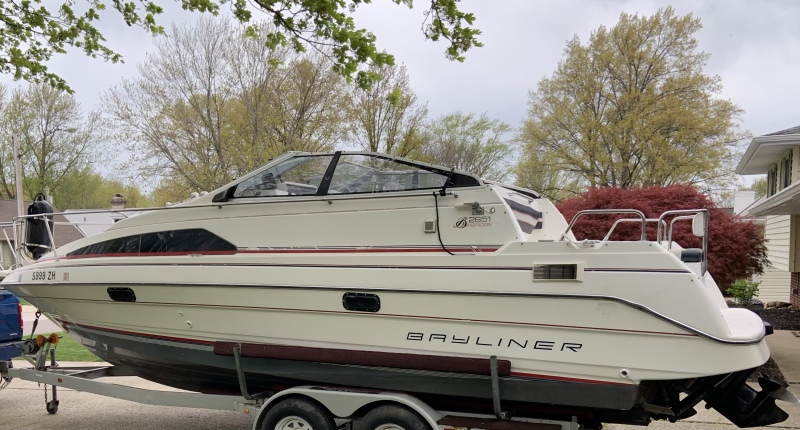 Bayliner Boats For Sale in Cleveland, Ohio by owner | 1990 Bayliner 2651