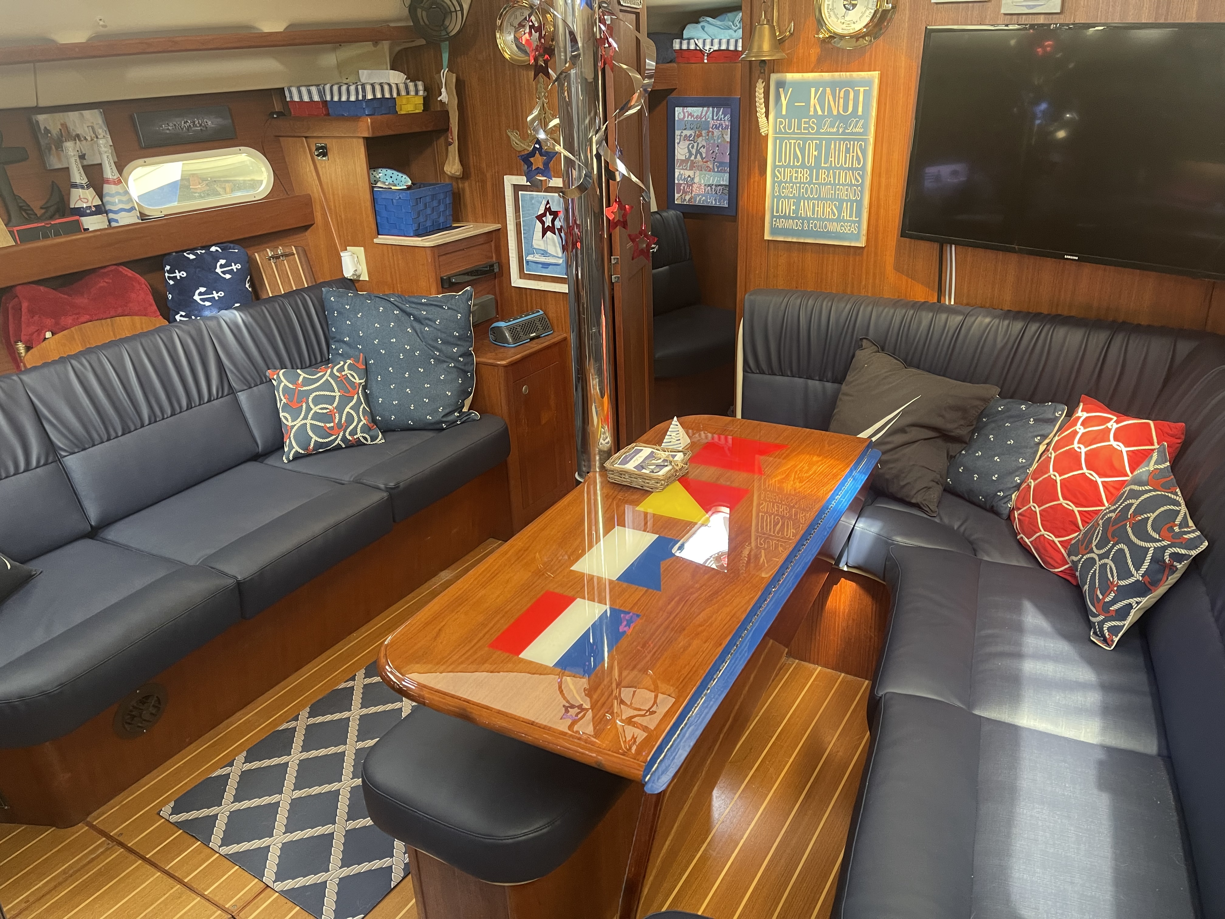 1998 Hunter Passage 450 Sailboat for sale in Long Beach, CA - image 15 