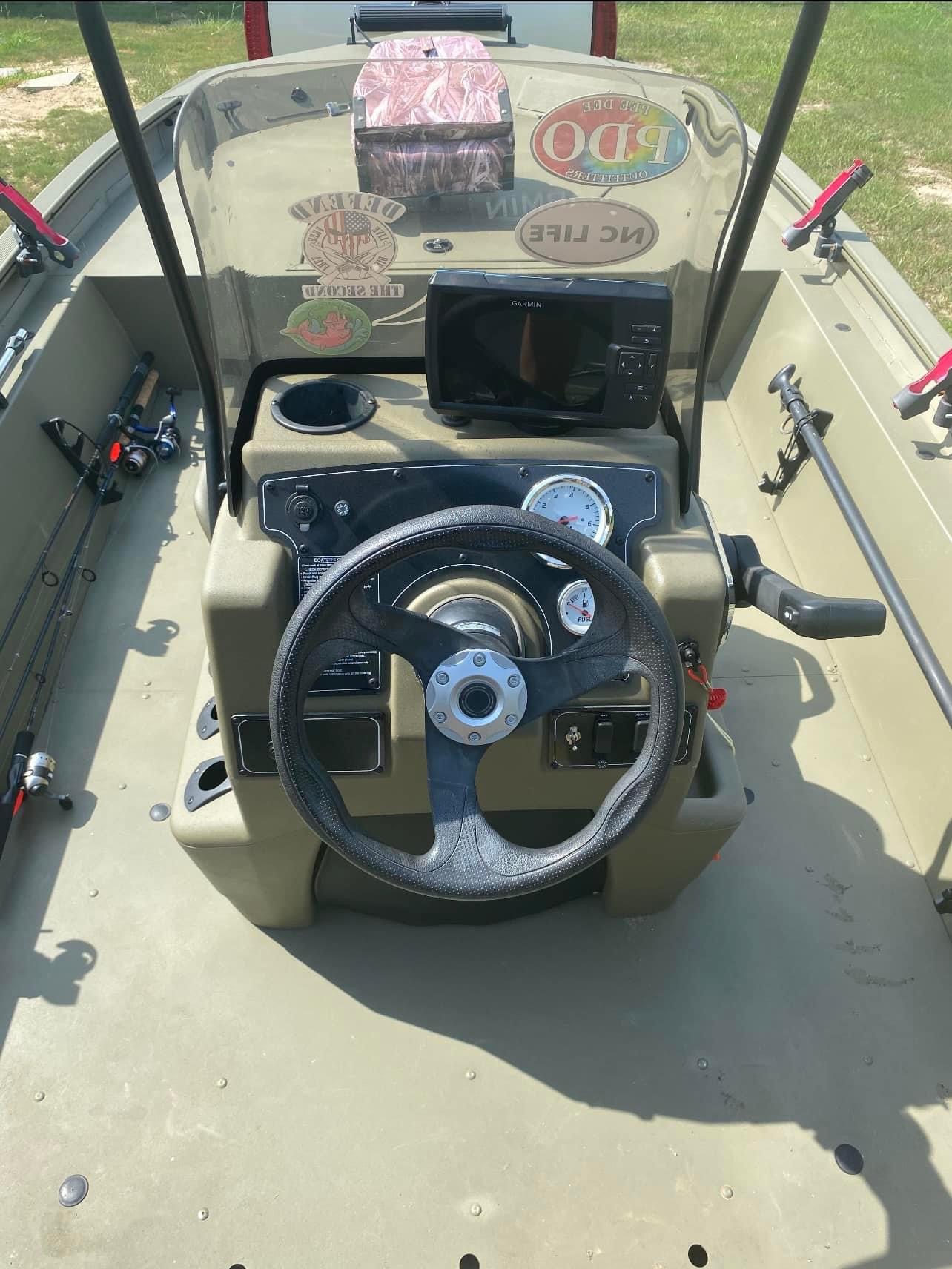 Used Tracker Fishing boats For Sale in North Carolina by owner | 2021 20 foot Tracker Grizzly