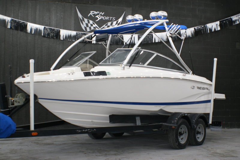 Regal Boats For Sale in Texas by owner | 2013 Regal 1900