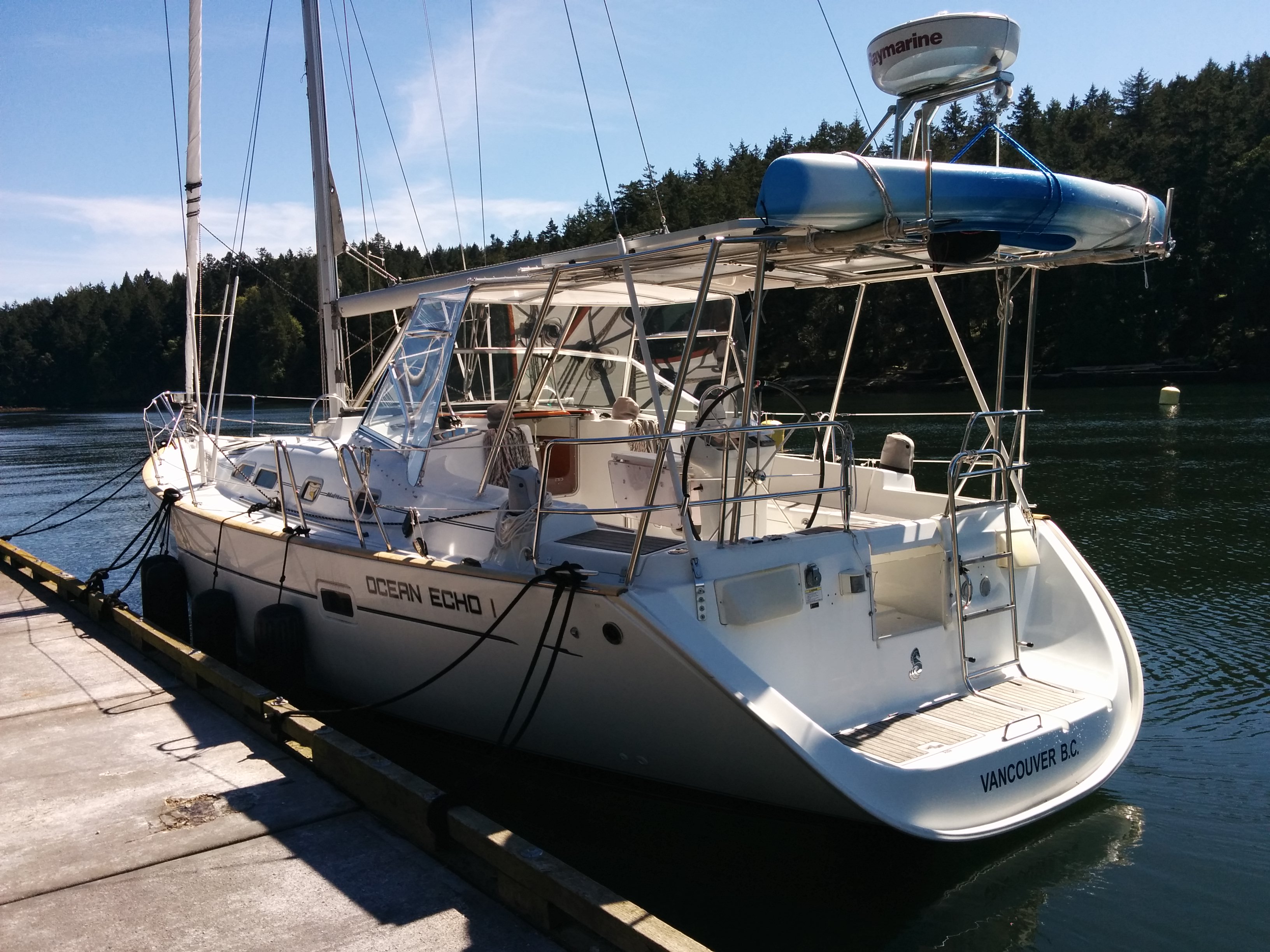 2007 Beneteau 423 Sailboat for sale in British Columbia, Canada - image 5 