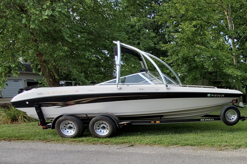 Reinell Boats For Sale in Tennessee by owner | 2002 Reinell 205 