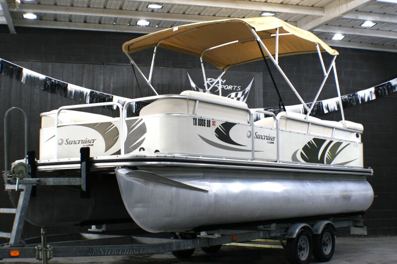 Used Pontoon Boats For Sale by owner | 2009 Lowe Sun Cruiser SS200