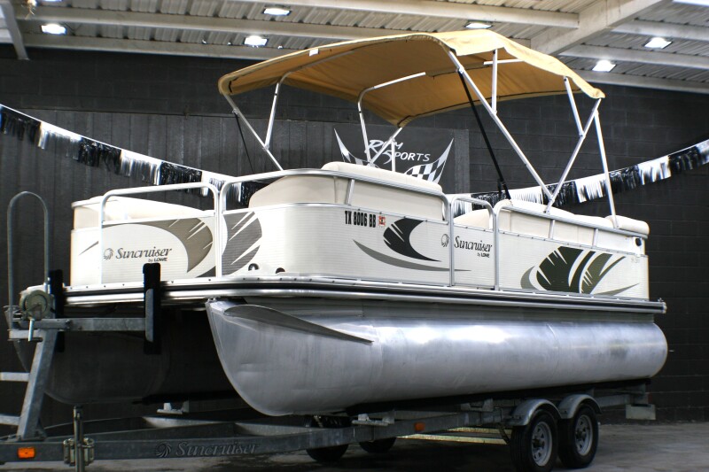 200 Boats For Sale by owner | 2009 Lowe Sun Cruiser SS200