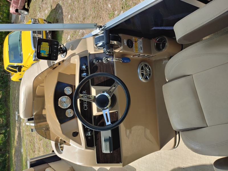 2017 Harris Cruiser 200 Pontoon Boat for sale in Titusville, FL - image 3 