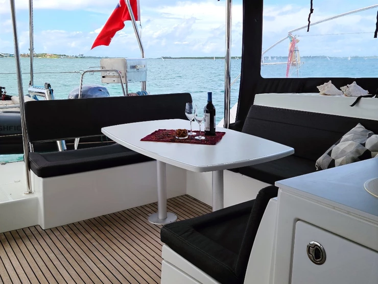 2018 Lagoon 450F Owner's version Sailboat for sale in Dania Beach, FL - image 9 