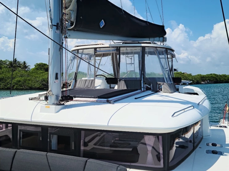 2018 Lagoon 450F Owner's version Sailboat for sale in Dania Beach, FL - image 6 