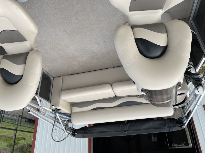 Used Pontoon Boats For Sale in Tennessee by owner | 2012 13 foot Apex Gill Getter