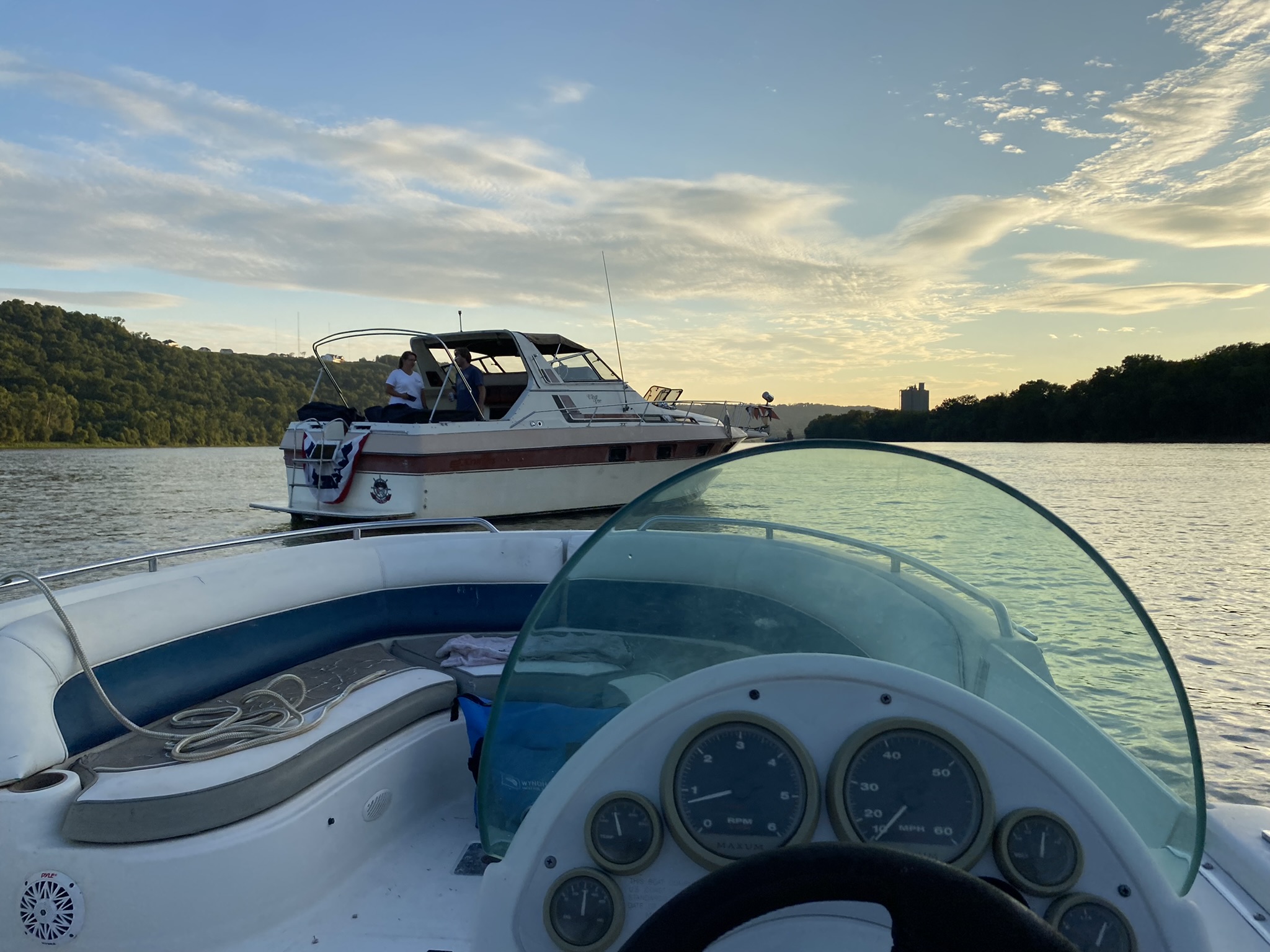 Used Boats For Sale in Ohio by owner | 1994 Maxum 2300SD