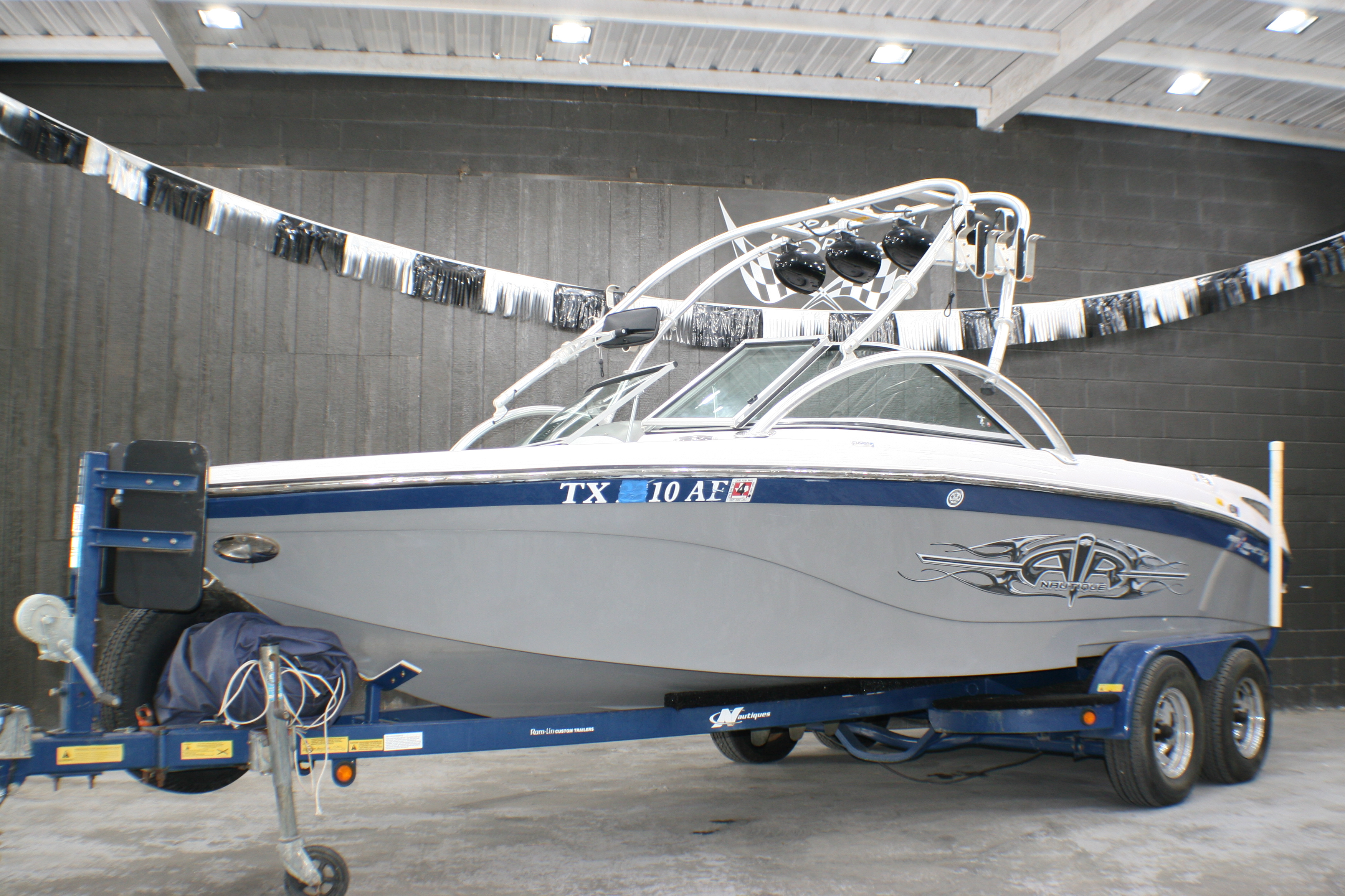2006 Correct craft SV211TE Power boat for sale in McQueeney, TX - image 1 