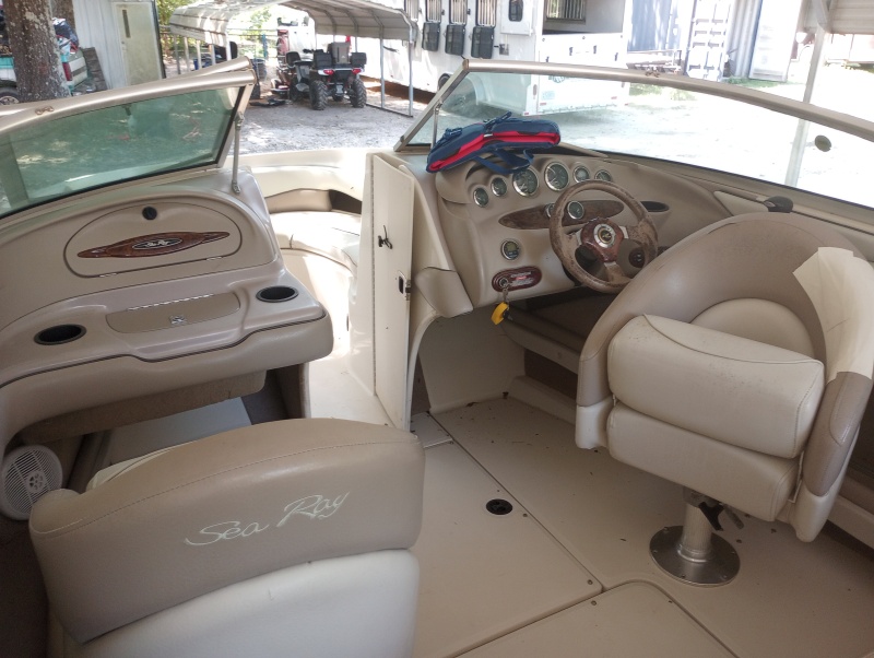 2003 Sea Ray Bowrider 200 Ski Boat for sale in Rockport, AR - image 3 