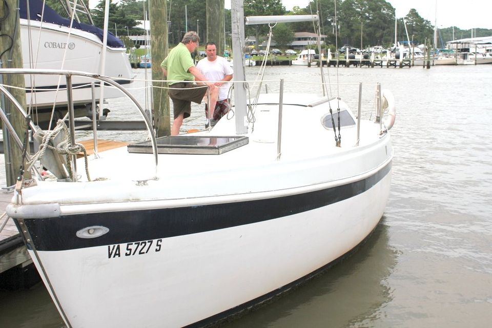 Used Boats For Sale in Virginia Beach, Virginia by owner | 1977 Columbia 26 Mk II
