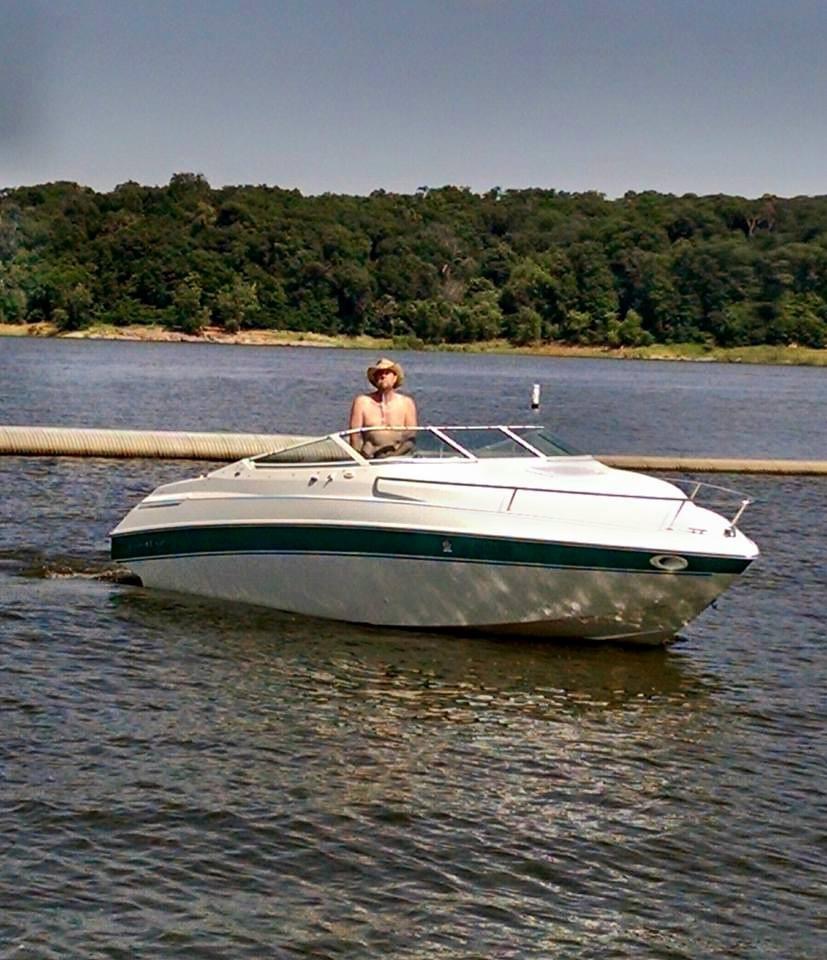 Used Boats For Sale in Iowa by owner | 1993 Chris Craft 238 Concept cruiser