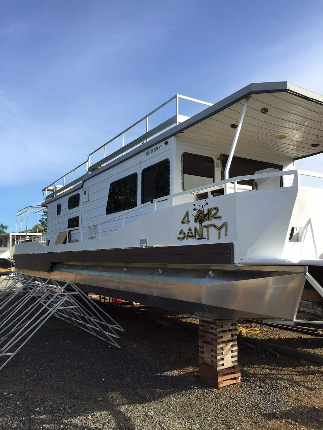 EBo Boats For Sale by owner | 1979 60 foot MasterFab Houseboat