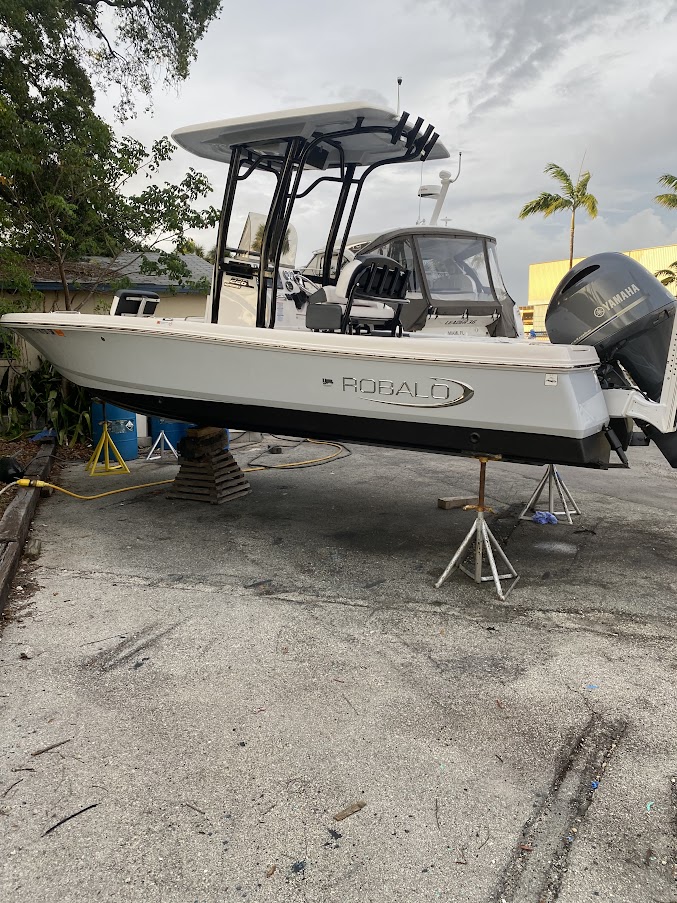 Robalo Boats For Sale in Florida by owner | 2019 Robalo R226 Cayman