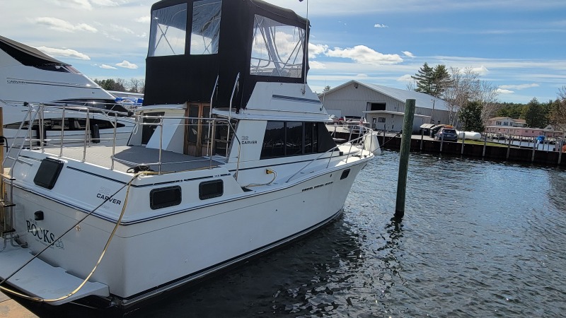1983 Carver 3207 Aft Power boat for sale in Gilford, NH - image 9 