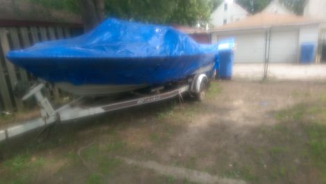 Used MERCURY Boats For Sale by owner | 1987 18 foot Mercury Searay