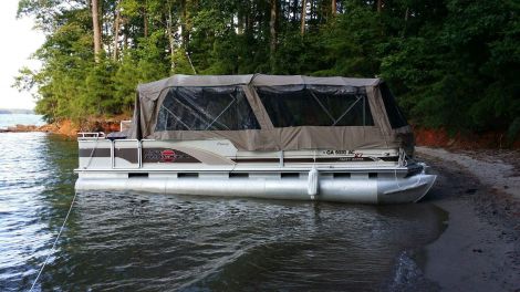 Used Tracker Boats For Sale in Georgia by owner | 2001 27 foot SunTracker Party Barge Pontoon