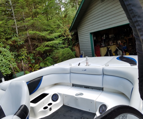 Tige Power boats For Sale by owner | 2000 21 foot Tige TIGE'