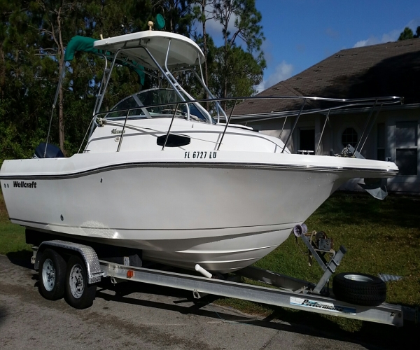 Boats For Sale in Florida by owner | 2002 Wellcraft 240 Walkaround