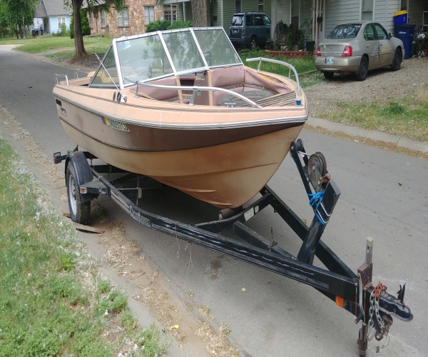 Ski Boats For Sale in Oklahoma by owner | 1979 18 foot Mercruiser V