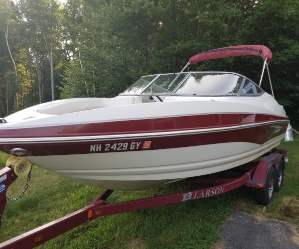 Power boats For Sale in Manchester, New Hampshire by owner | 2012 Larson SENZA 206