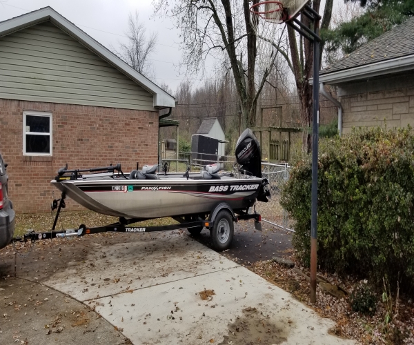 Boats For Sale in Cincinnati, Ohio by owner | 2015 Tracker Panfish 16