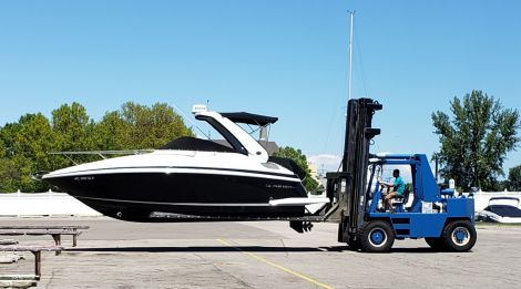 2019 Regal 28 Express Power boat for sale in Saginaw, MI - image 3 