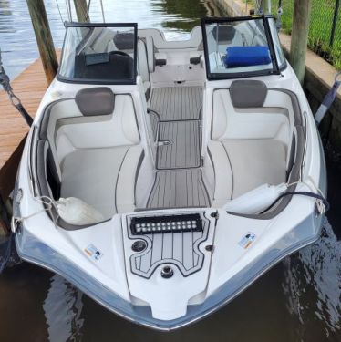 Used Power boats For Sale in Florida by owner | 2017 Yamaha 242 Limited E Series