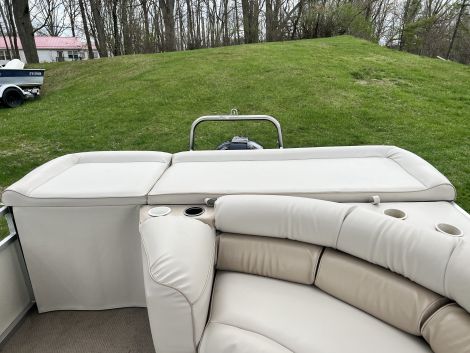 1999 24 foot Playbuoy Marquis  Pontoon  Pontoon Boat for sale in Wolcottville, IN - image 3 