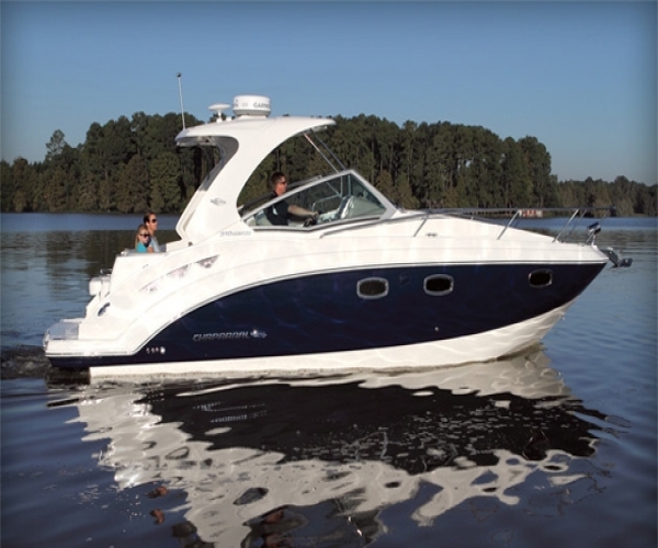 Used Boats For Sale in Beverley Bch, MD by owner | 2013 31 foot Chaparral Signature Sedan Cruiser